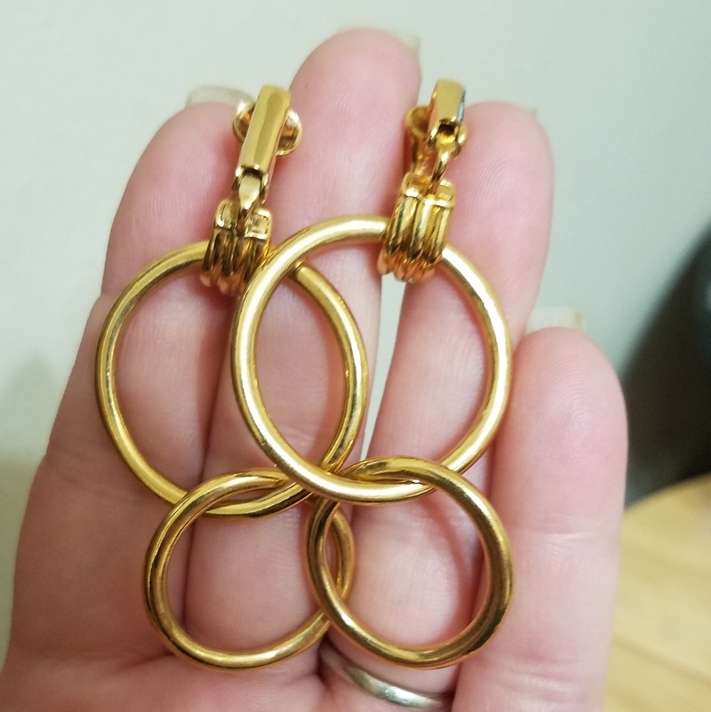 Avon Gold Clip-On Earrings